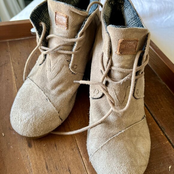 Toms Wedge bootie - Picture 1 of 4